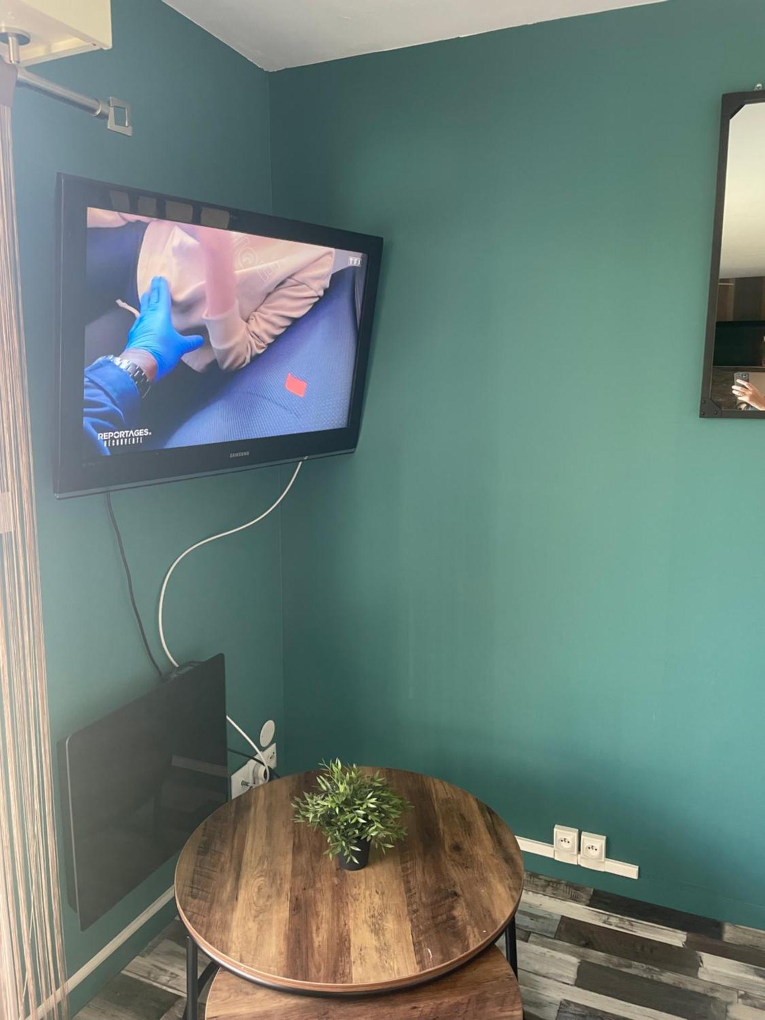 Studio En Residence La Baie De L Adon Сен-Жиль-Круа-де-Ви Экстерьер фото